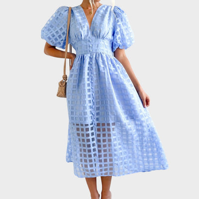 Julia | Vestido de encaje con mangas acampanadas