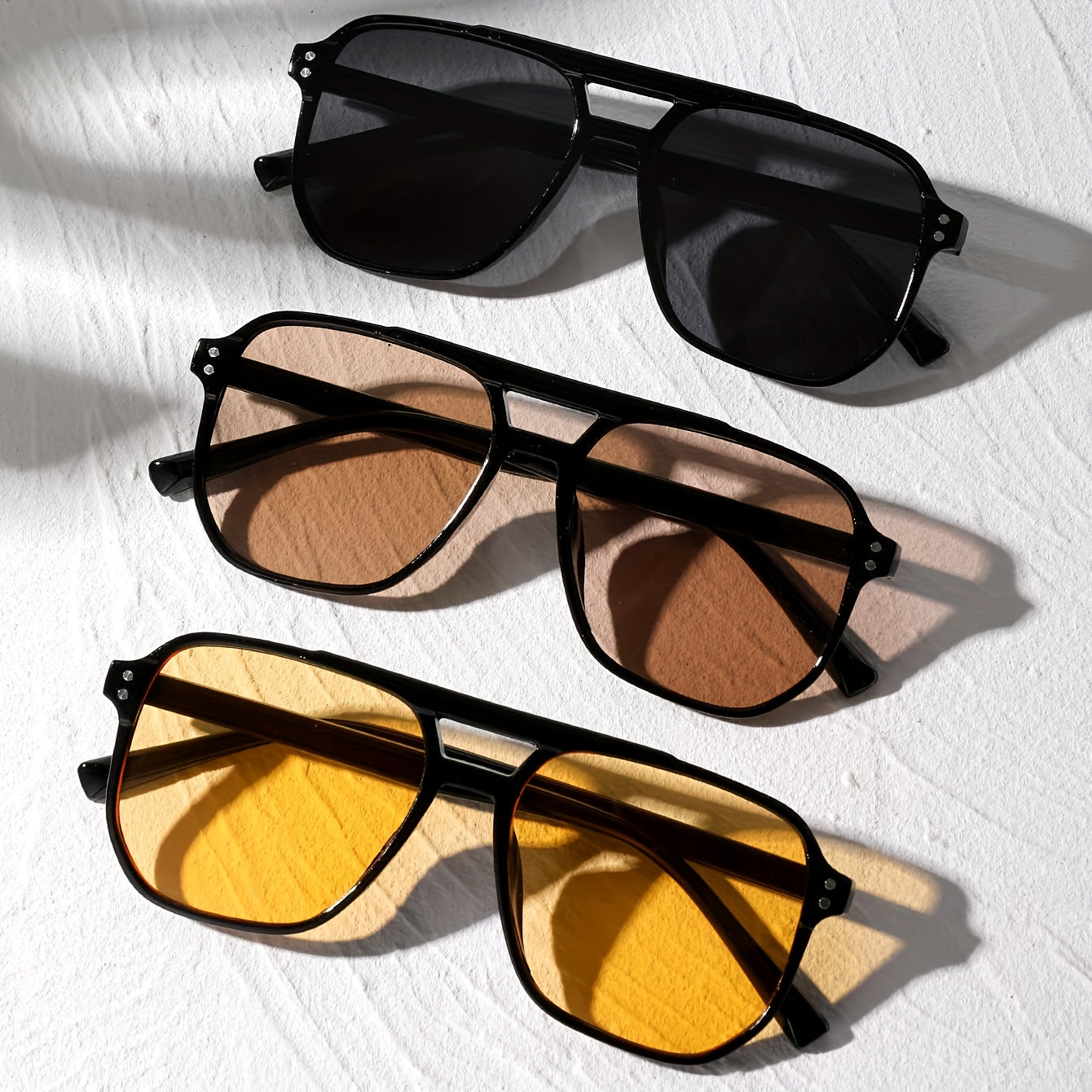 Alejandra - Gafas Urbanas con Detalles Geométricos