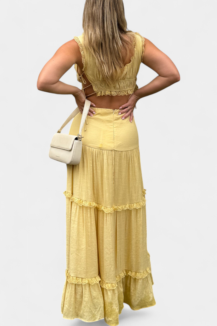 Conjunto Alejandra Romántico de Top con Encaje y Falda Larga Voluminosa