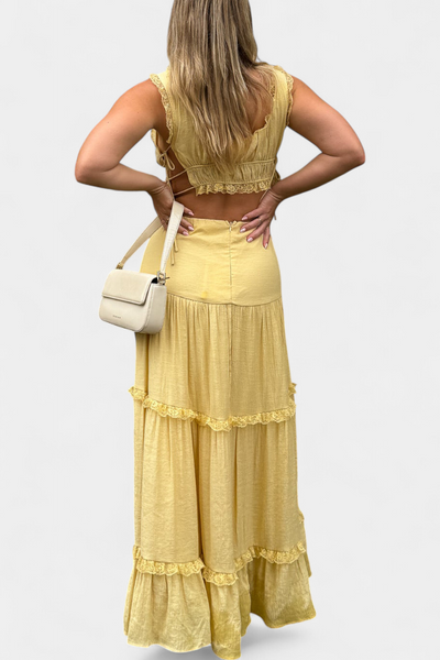 Conjunto Alejandra Romántico de Top con Encaje y Falda Larga Voluminosa