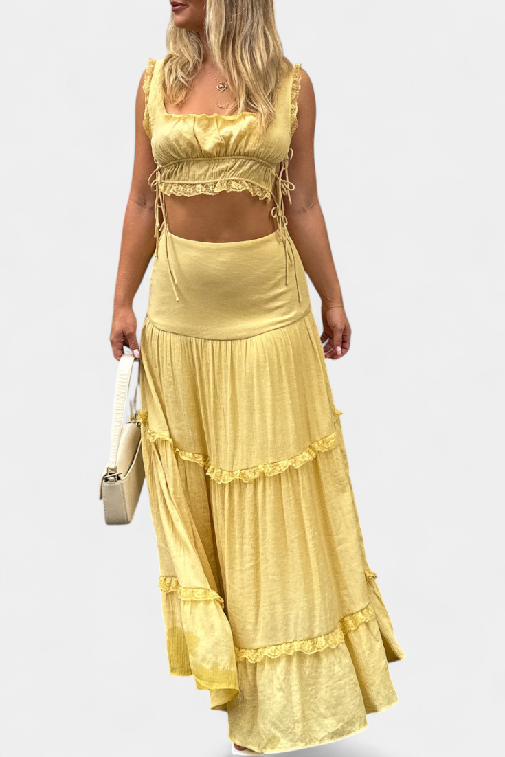 Conjunto Alejandra Romántico de Top con Encaje y Falda Larga Voluminosa