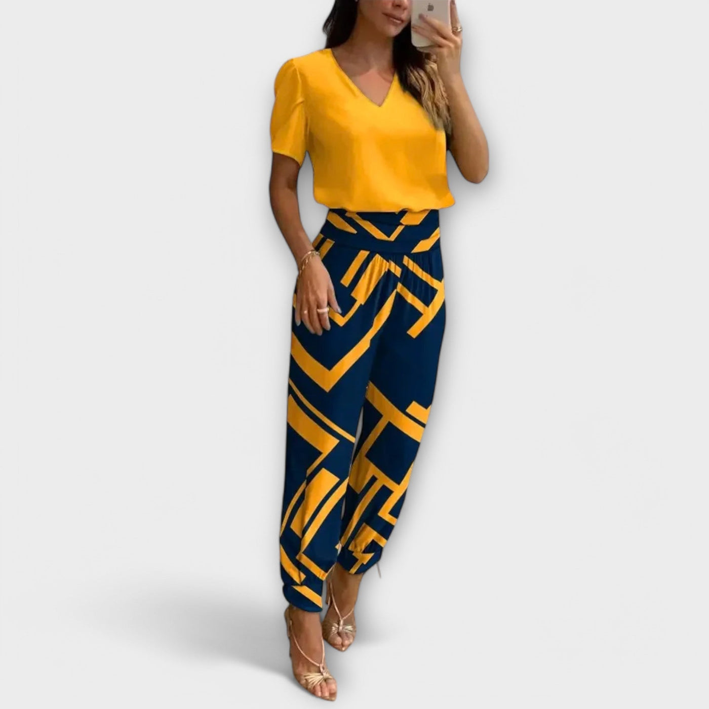 Irmelin – Elegante conjunto con top y pantalón