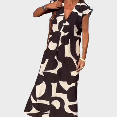 Mebelle | Vestido con cuello en V